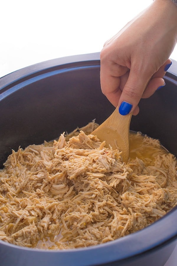 Slow Cooker Shredded Chicken Breasts - an easy crock pot chicken recipe