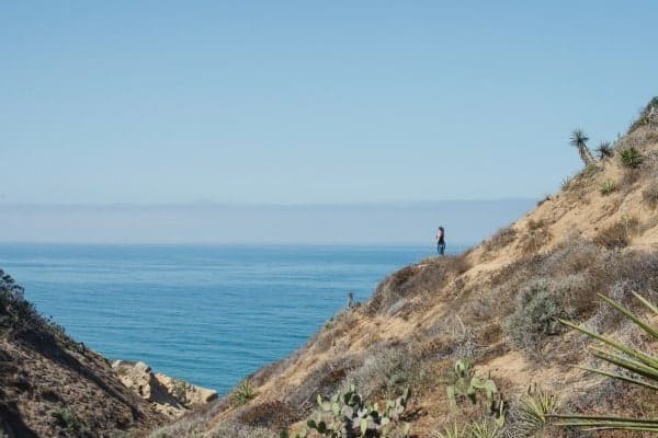 liz-hiking-torrey-pines-reserve