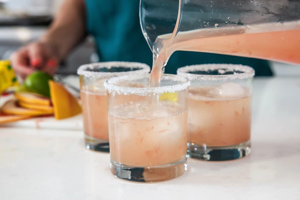 Pouring grapefruit paloma
