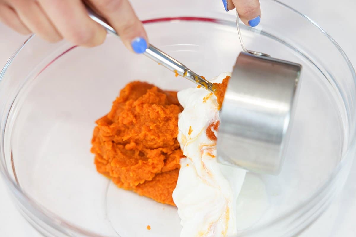 Adding yogurt to pumpkin