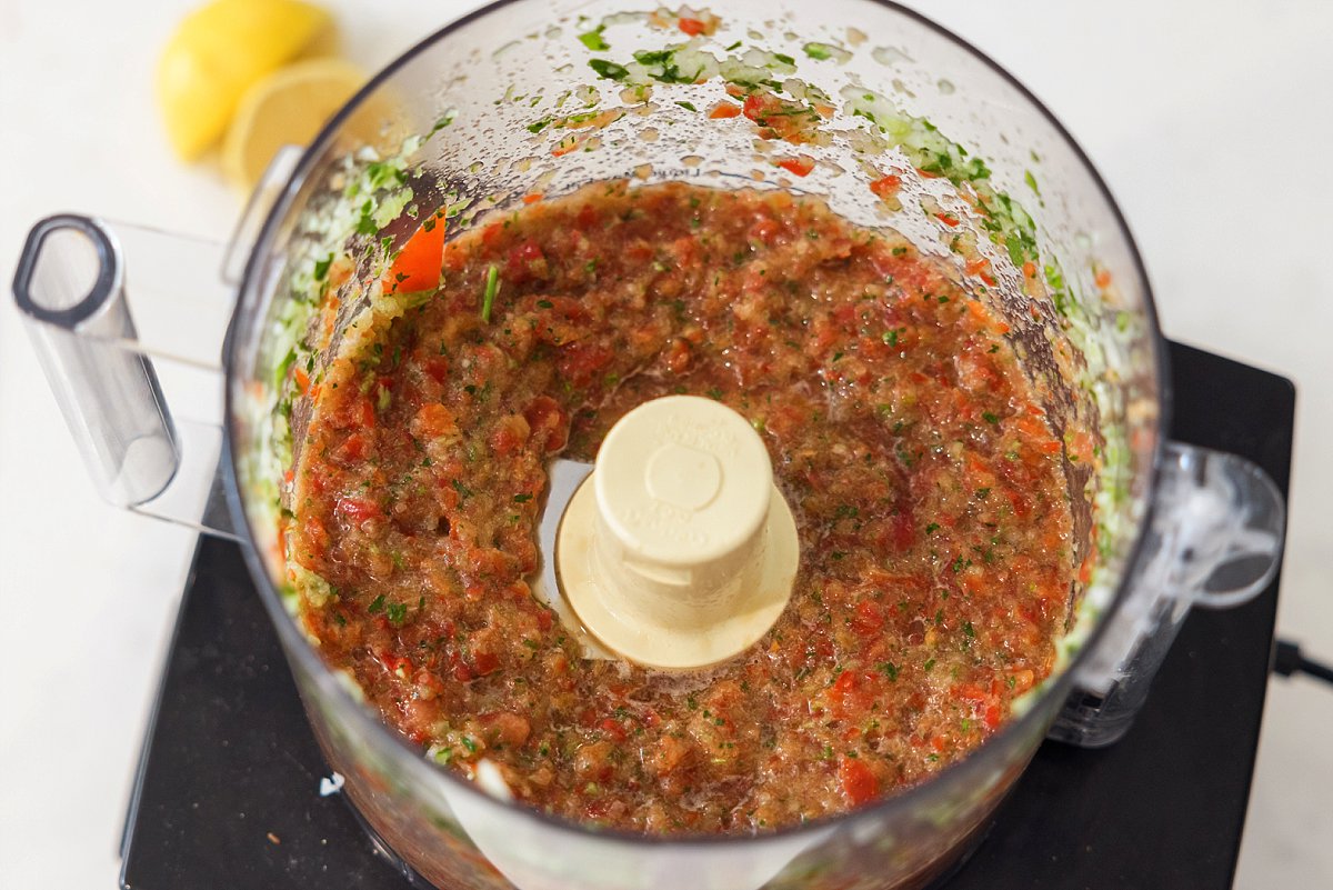 Food processed veggies for vegan kibbeh