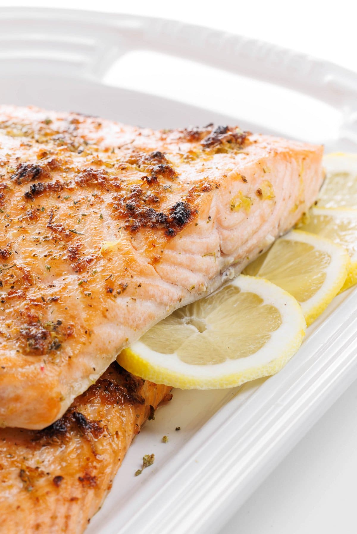Salmon with lemon and oregano.