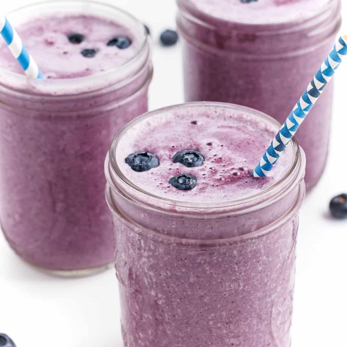 Blueberry Vanilla Protein Smoothie