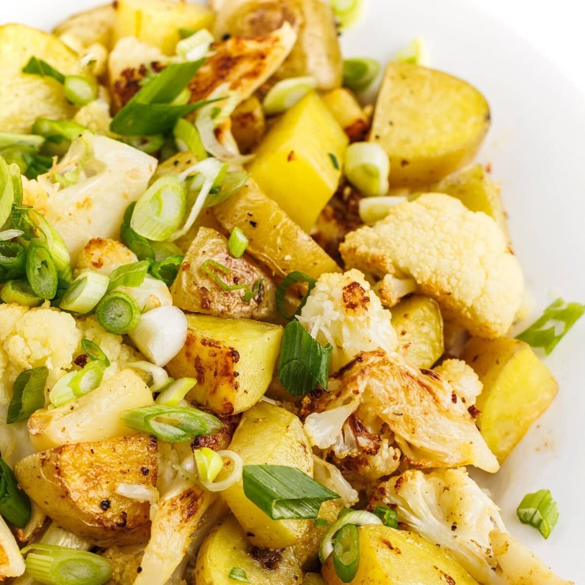 Garlic Roasted Potatoes and Cauliflower