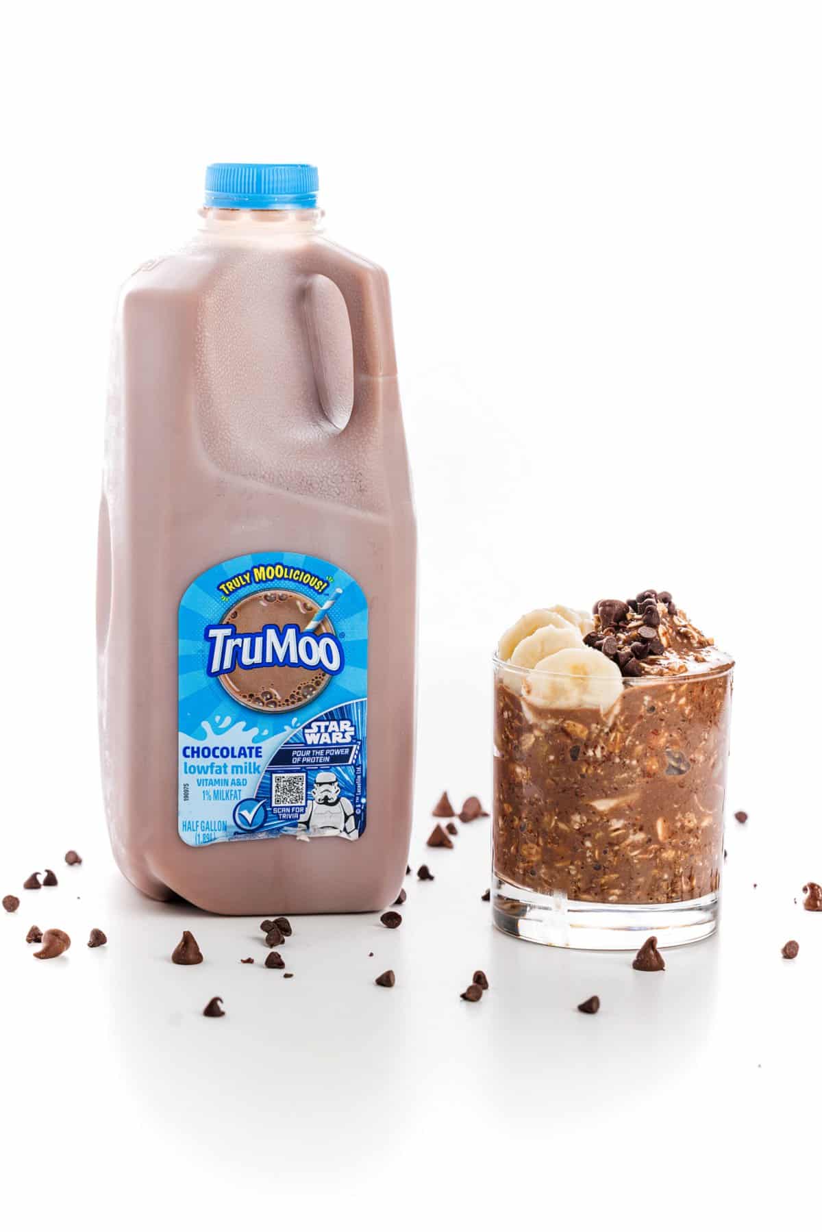 Chocolate banana overnight oats with TruMoo chocolate milk.